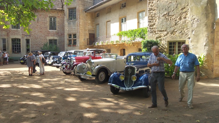 CAISSES CARREES CLUB 71.jpg
