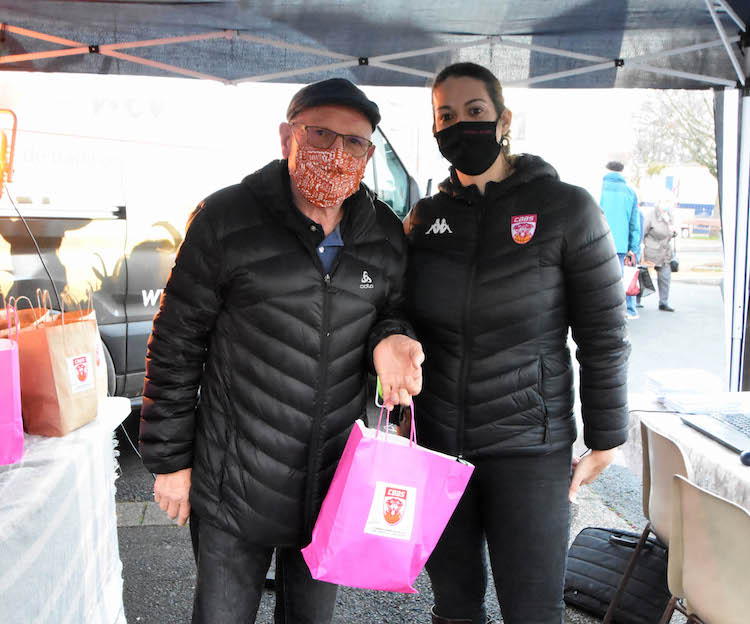CBBS remise colis noel charnay 4.jpg