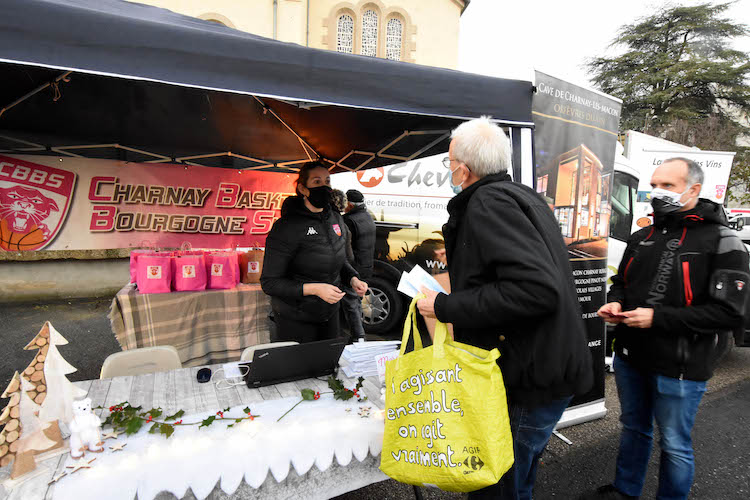 CBBS remise colis noel charnay 8.jpg
