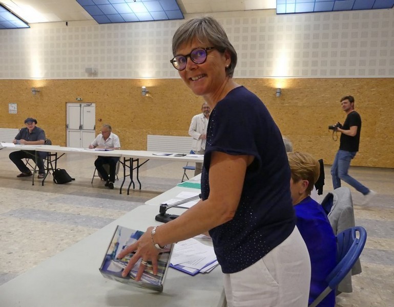 ElecCM (8).jpg