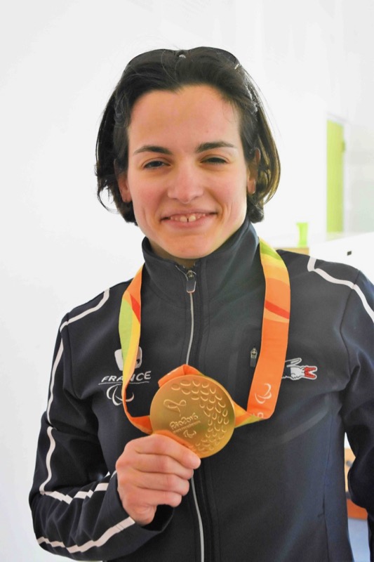 Macon Infos Le Web Journal Du Maconnais Charnay Sandrine Martinet Aurieres Championne Paralympique De Judo A Rendu Visite Aux Ecoliers