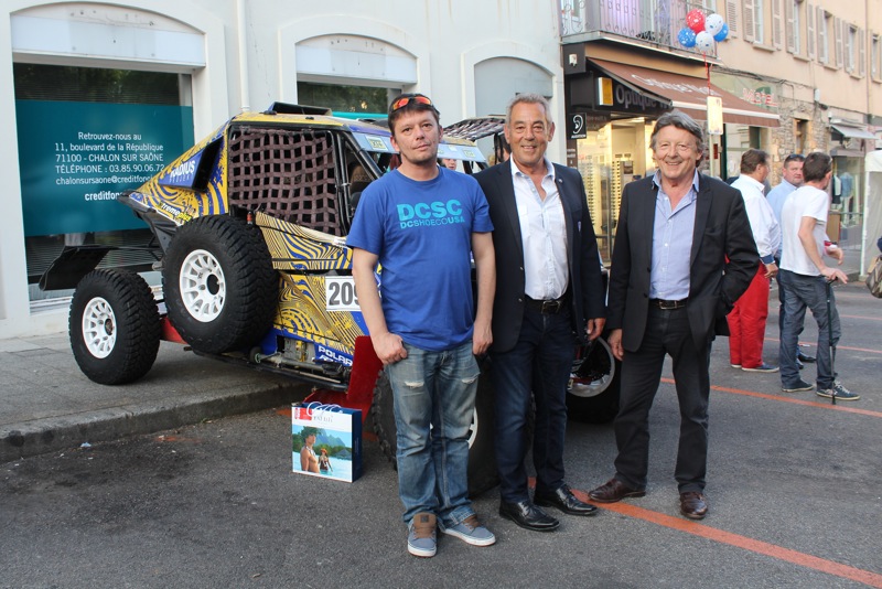 Rodolphe_et_Maurice_Maingret_PDV_Racing__encadrent_Michel_Berthier_dirigeant_ASM.jpg