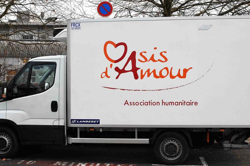 collecte lycée Dumaine Oasis d'amour (1).jpg